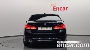 BMW 5-Series 520d Luxury Plus 2020 года из Южной Кореи