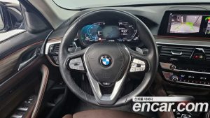BMW 5-Series 520d Luxury Plus 2020 года из Южной Кореи