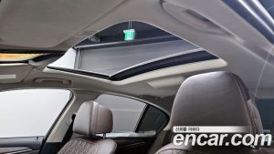 BMW 5-Series 520d Luxury Plus 2020 года из Южной Кореи