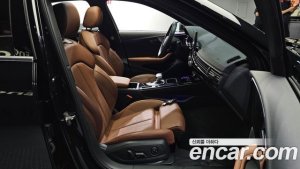 Audi A4 35 TDI Premium 2020 года из Южной Кореи