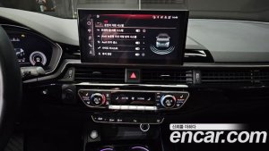 Audi A4 35 TDI Premium 2020 года из Южной Кореи