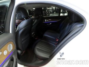 Mercedes-Benz E-Class E300e 4MATIC Exclusive 2020 года из Южной Кореи