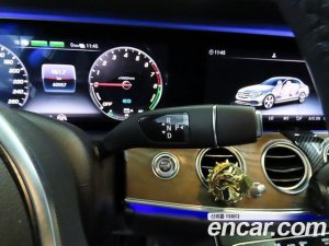 Mercedes-Benz E-Class E300e 4MATIC Exclusive 2020 года из Южной Кореи