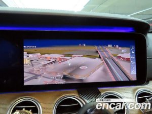 Mercedes-Benz E-Class E300e 4MATIC Exclusive 2020 года из Южной Кореи