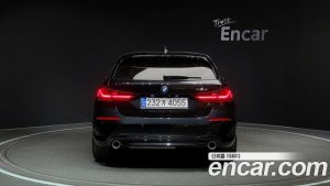BMW 1-Series 118d Sport 2021 года из Южной Кореи