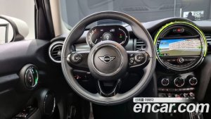 Mini Cooper 5Door HIGH 2021 года из Южной Кореи