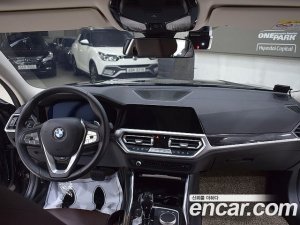 BMW 3-Series 320i Touring Luxury 2021 года из Южной Кореи