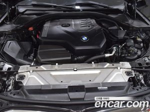 BMW 3-Series 320i Touring Luxury 2021 года из Южной Кореи