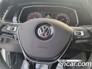 Volkswagen Jetta 1.4 TSI Prestige 2020 года из Южной Кореи