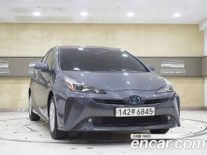Toyota Prius 1.8 2021 года из Южной Кореи
