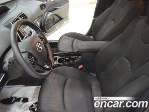 Toyota Prius 1.8 2021 года из Южной Кореи