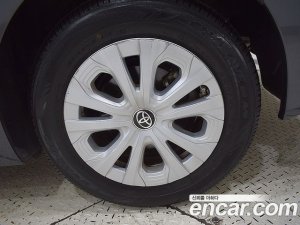 Toyota Prius 1.8 2021 года из Южной Кореи