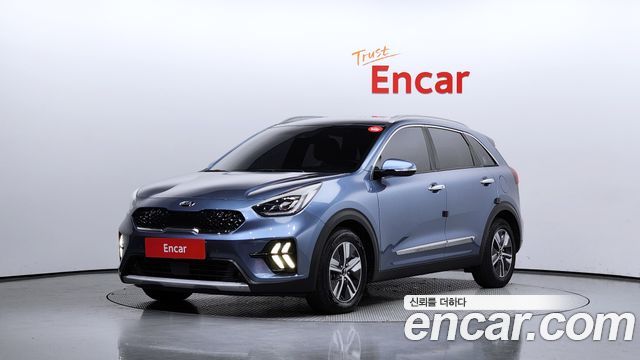 Kia Niro 1.6 HEV 2020 года из Кореи