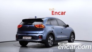 Kia Niro 1.6 HEV 2020 года из Южной Кореи