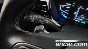 Kia Niro 1.6 HEV 2020 года из Южной Кореи