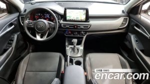Kia Seltos Дизель 1.6 2WD 2020 года из Южной Кореи