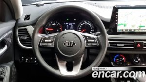 Kia Seltos Дизель 1.6 2WD 2020 года из Южной Кореи