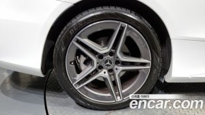Mercedes-Benz C-Class C200 Cabriolet 2021 года из Южной Кореи
