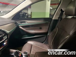 BMW 5-Series 530i Luxury Plus 2020 года из Южной Кореи