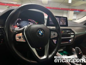 BMW 5-Series 530i Luxury Plus 2020 года из Южной Кореи