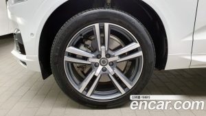 Volvo XC60 T8 R-디자인 2021 года из Южной Кореи