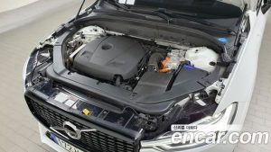 Volvo XC60 T8 R-디자인 2021 года из Южной Кореи
