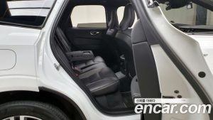 Volvo XC60 T8 R-디자인 2021 года из Южной Кореи