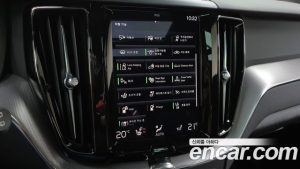 Volvo XC60 T8 R-디자인 2021 года из Южной Кореи