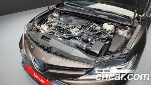 Toyota Camry 2.5 LE HYBRID 2020 года из Южной Кореи