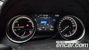 Toyota Camry 2.5 LE HYBRID 2020 года из Южной Кореи