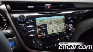 Toyota Camry 2.5 LE HYBRID 2020 года из Южной Кореи