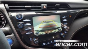 Toyota Camry 2.5 LE HYBRID 2020 года из Южной Кореи
