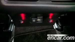 Toyota Camry 2.5 LE HYBRID 2020 года из Южной Кореи