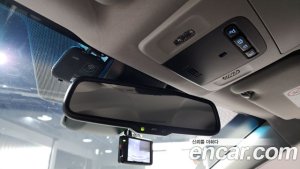 Toyota Camry 2.5 LE HYBRID 2020 года из Южной Кореи