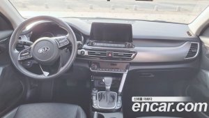 Kia Seltos Бензин 1.6 Turbo 2WD 2020 года из Южной Кореи