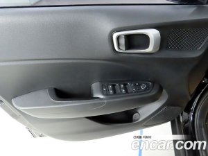 Hyundai Venue 1.6 Modern 2021 года из Южной Кореи