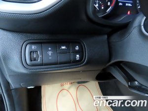 Hyundai Venue 1.6 Modern 2021 года из Южной Кореи