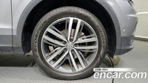 Volkswagen Tiguan 2.0 TDI Prestige 2020 года из Южной Кореи