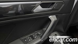 Volkswagen Tiguan 2.0 TDI Prestige 2020 года из Южной Кореи
