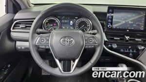 Toyota Camry 2.5 XLE HYBRID 2022 года из Южной Кореи