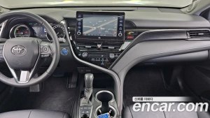 Toyota Camry 2.5 XLE HYBRID 2022 года из Южной Кореи