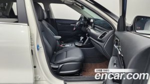 Kia Seltos Бензин 1.6 Turbo 2WD 2022 года из Южной Кореи