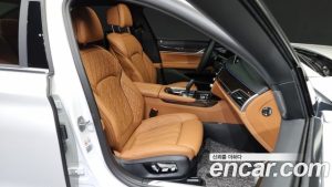 BMW 7-Series 745Le i퍼포먼스 Design Pure Excellence 2021 года из Южной Кореи