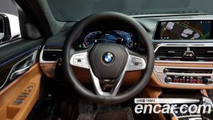 BMW 7-Series 745Le i퍼포먼스 Design Pure Excellence 2021 года из Южной Кореи