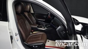 BMW 3-Series 320i Luxury 2021 года из Южной Кореи