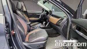 Kia Seltos Бензин 1.6 Turbo 2WD 2022 года из Южной Кореи