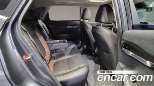 Kia Seltos Бензин 1.6 Turbo 2WD 2022 года из Южной Кореи
