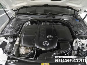 Mercedes-Benz C-Class C220 d 4MATIC 2020 года из Южной Кореи