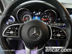 Mercedes-Benz C-Class C220 d 4MATIC 2020 года из Южной Кореи