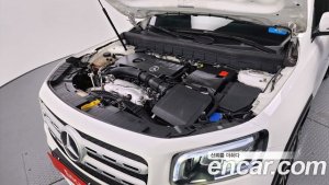Mercedes-Benz GLB-Class GLB220 2021 года из Южной Кореи
